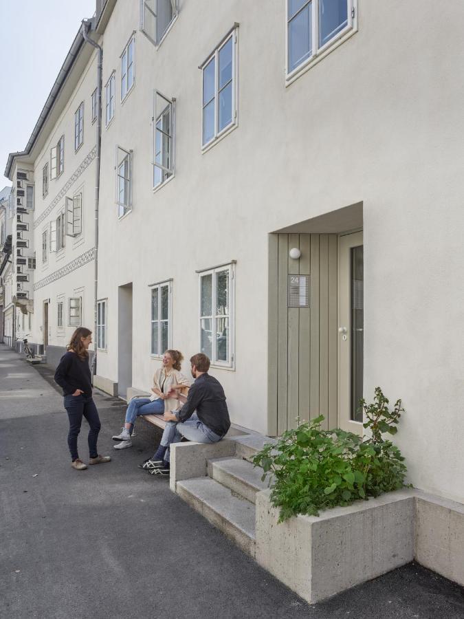 Schick Und Luftig Im Herzen Von Linz Esterno foto